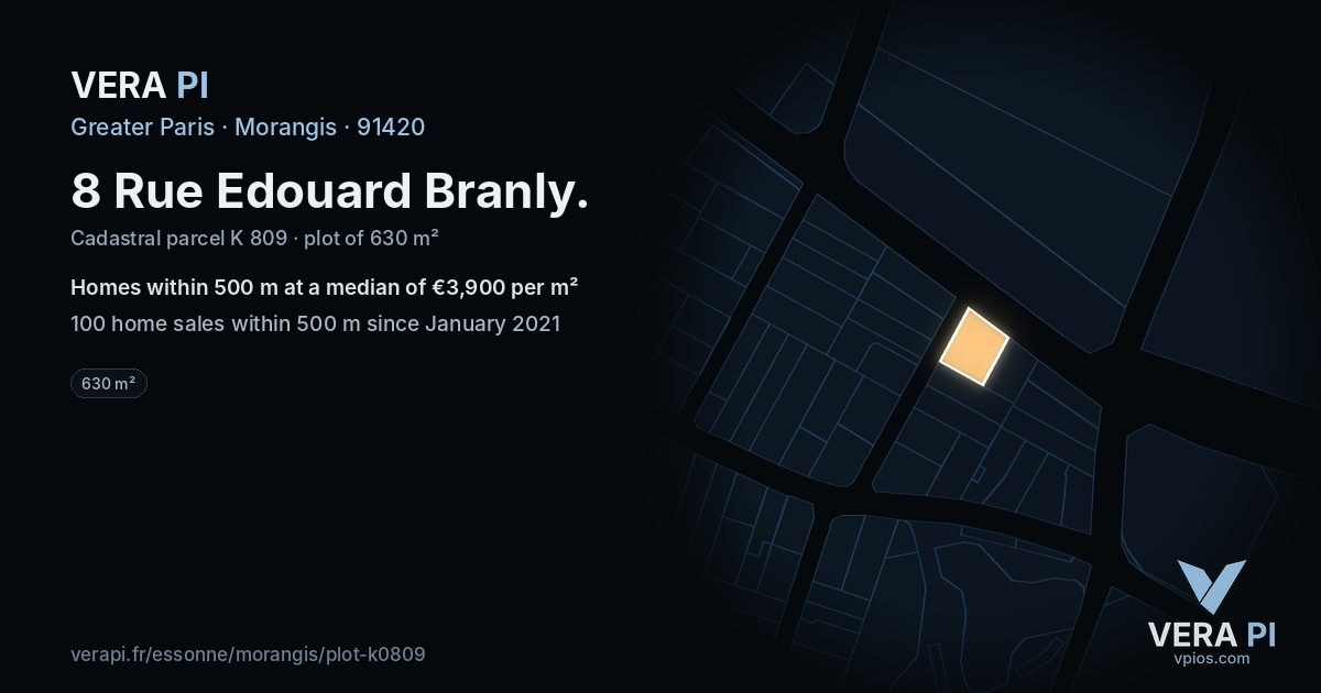 8 Rue Edouard Branly, Morangis at night – the plot lit, the parcels around coloured by the prices near them