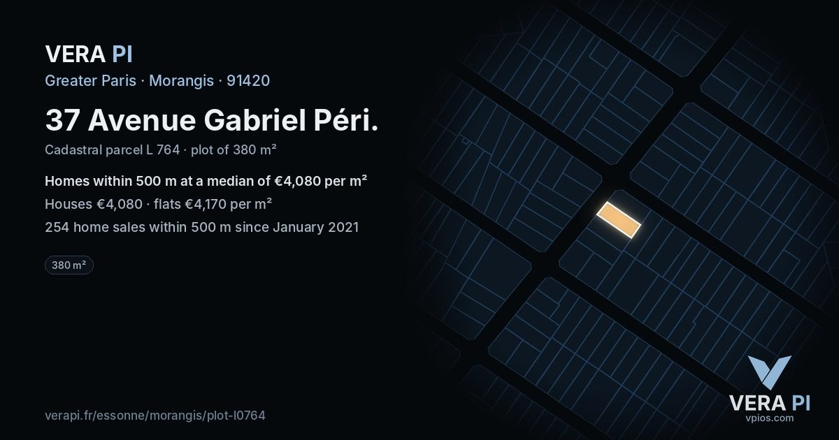 37 Avenue Gabriel Péri, Morangis at night – the plot lit, the parcels around coloured by the prices near them