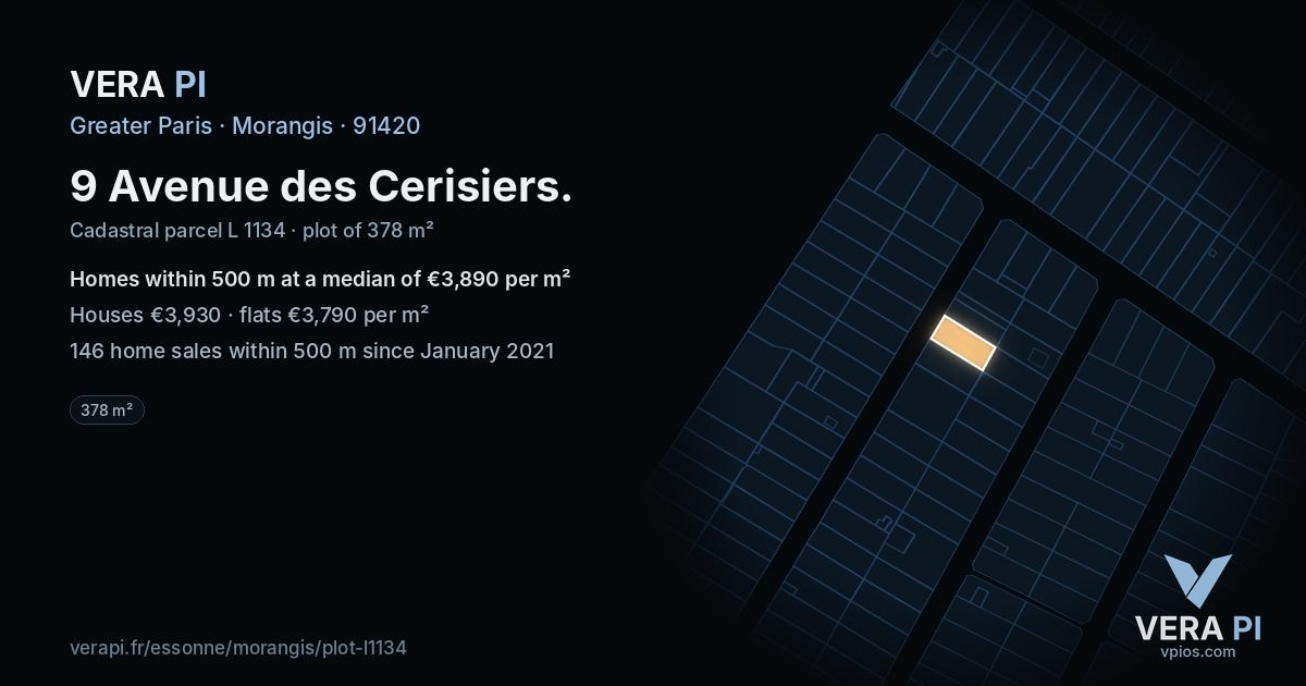 9 Avenue des Cerisiers, Morangis at night – the plot lit, the parcels around coloured by the prices near them