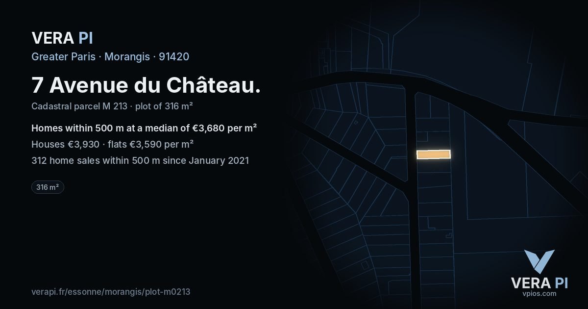 7 Avenue du Château, Morangis at night – the plot lit, the parcels around coloured by the prices near them