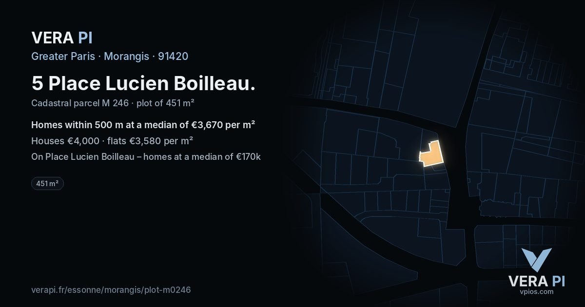 5 Place Lucien Boilleau, Morangis at night – the plot lit, the parcels around coloured by the prices near them