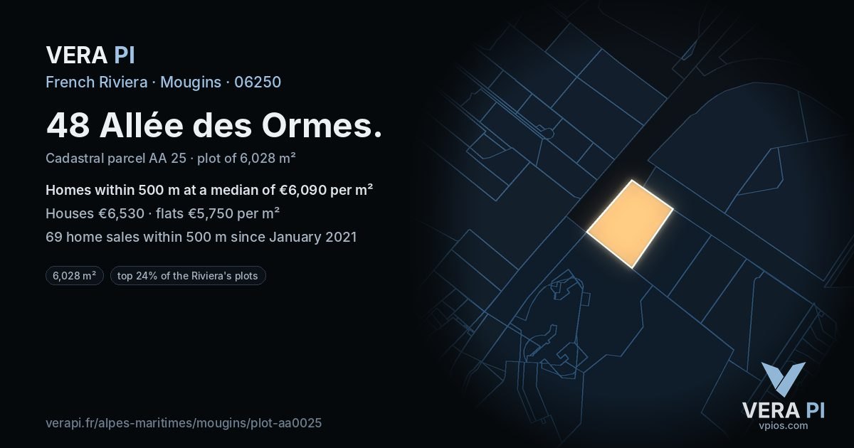 48 Allée des Ormes, Mougins at night – the plot lit, the parcels around coloured by the prices near them