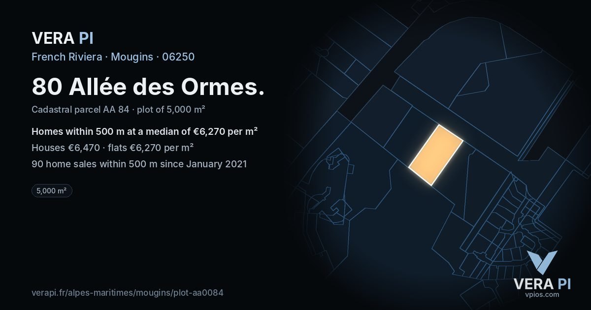 80 Allée des Ormes, Mougins at night – the plot lit, the parcels around coloured by the prices near them