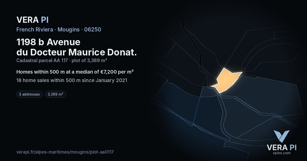 1198 b Avenue du Docteur Maurice Donat, Mougins at night – the plot lit, the parcels around coloured by the prices near them