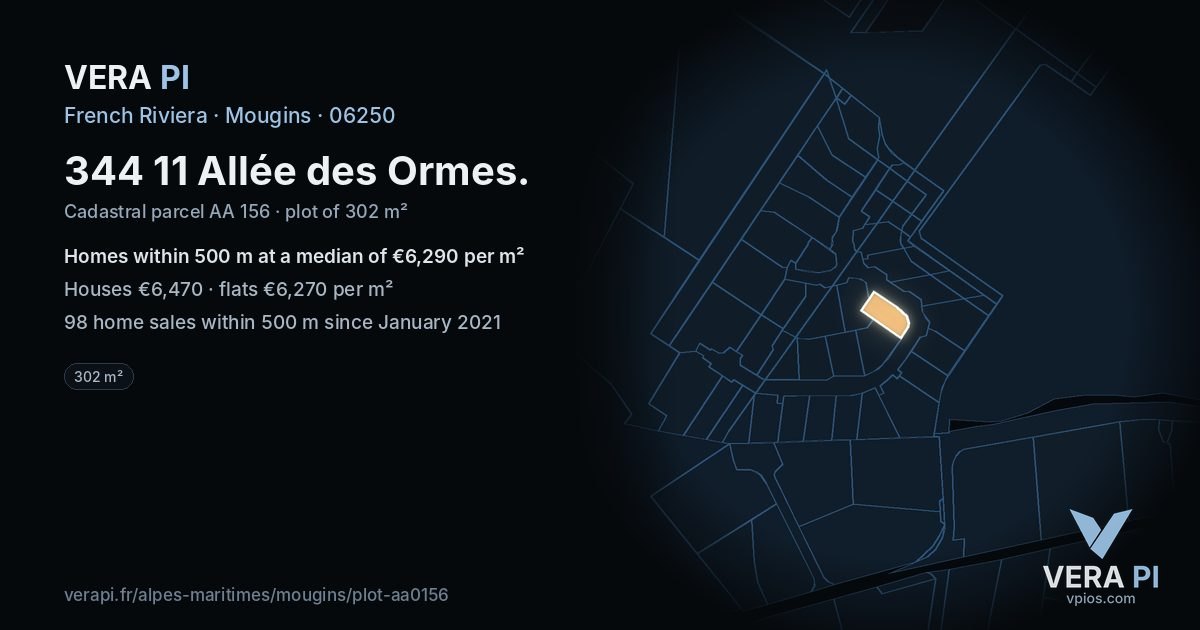 344 11 Allée des Ormes, Mougins at night – the plot lit, the parcels around coloured by the prices near them