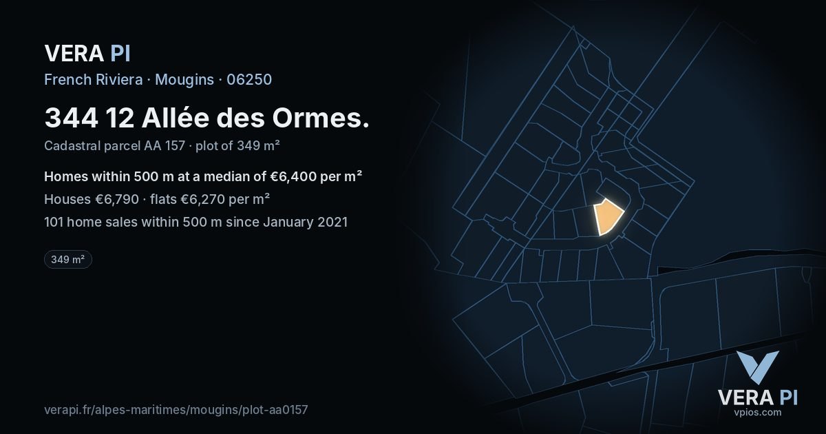 344 12 Allée des Ormes, Mougins at night – the plot lit, the parcels around coloured by the prices near them