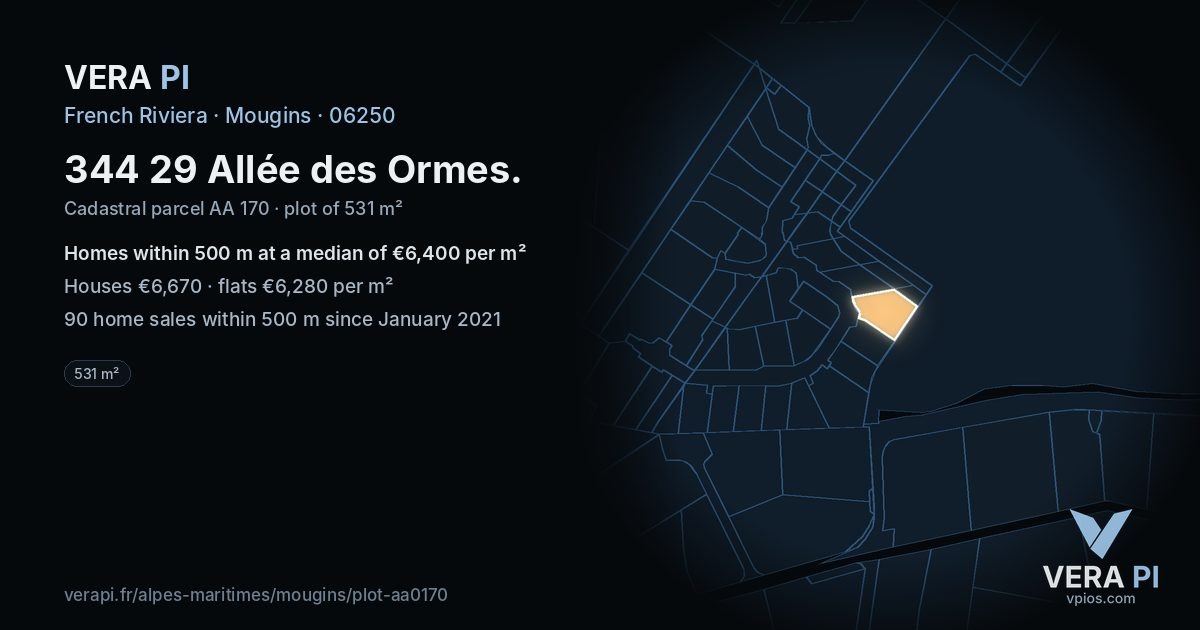 344 29 Allée des Ormes, Mougins at night – the plot lit, the parcels around coloured by the prices near them