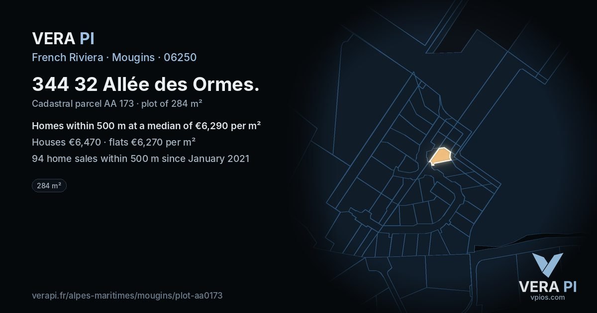 344 32 Allée des Ormes, Mougins at night – the plot lit, the parcels around coloured by the prices near them