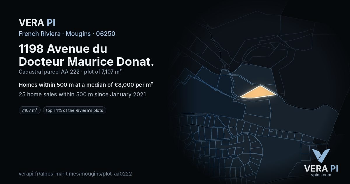 1198 Avenue du Docteur Maurice Donat, Mougins at night – the plot lit, the parcels around coloured by the prices near them
