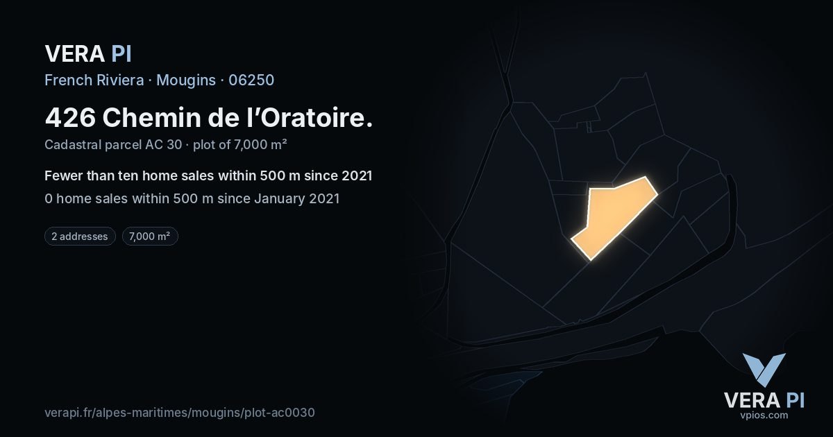 426 Chemin de l’Oratoire, Mougins at night – the plot lit, the parcels around coloured by the prices near them