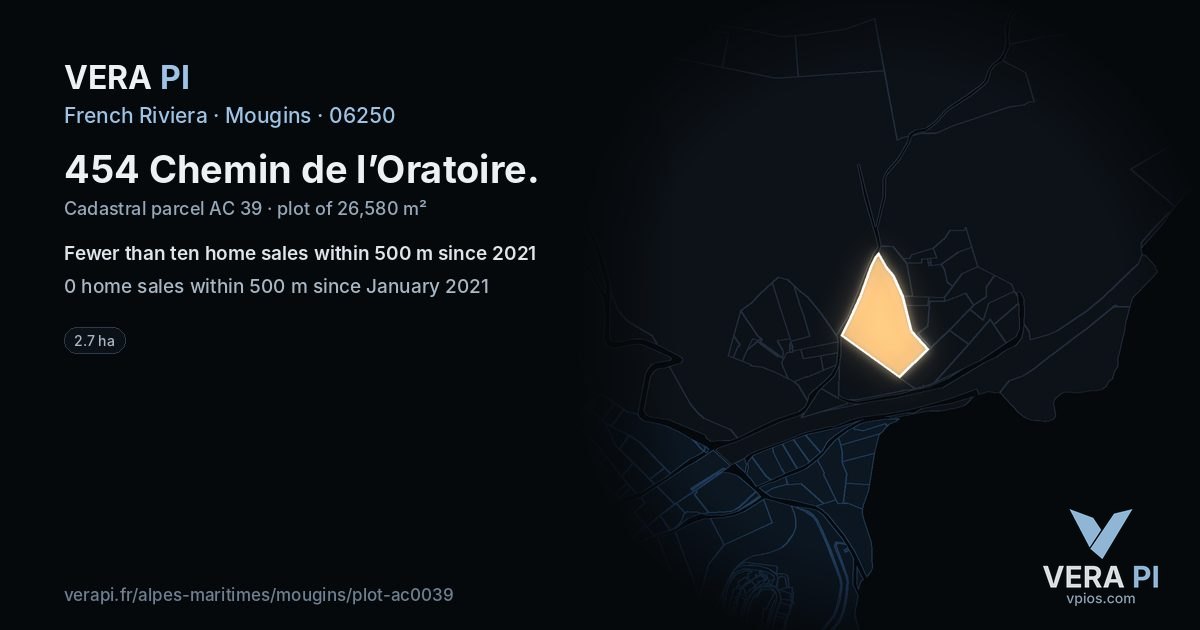 454 Chemin de l’Oratoire, Mougins at night – the plot lit, the parcels around coloured by the prices near them