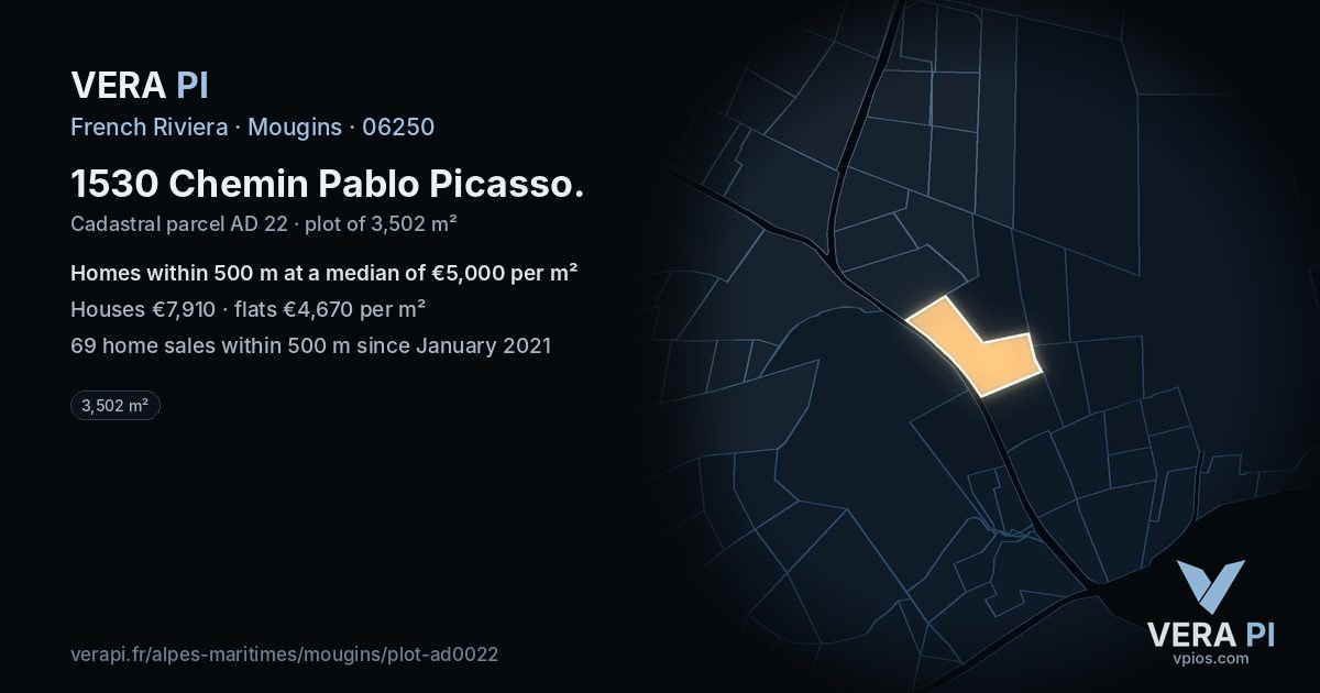 1530 Chemin Pablo Picasso, Mougins at night – the plot lit, the parcels around coloured by the prices near them