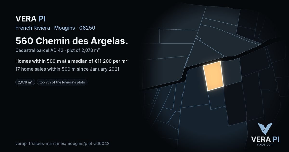 560 Chemin des Argelas, Mougins at night – the plot lit, the parcels around coloured by the prices near them