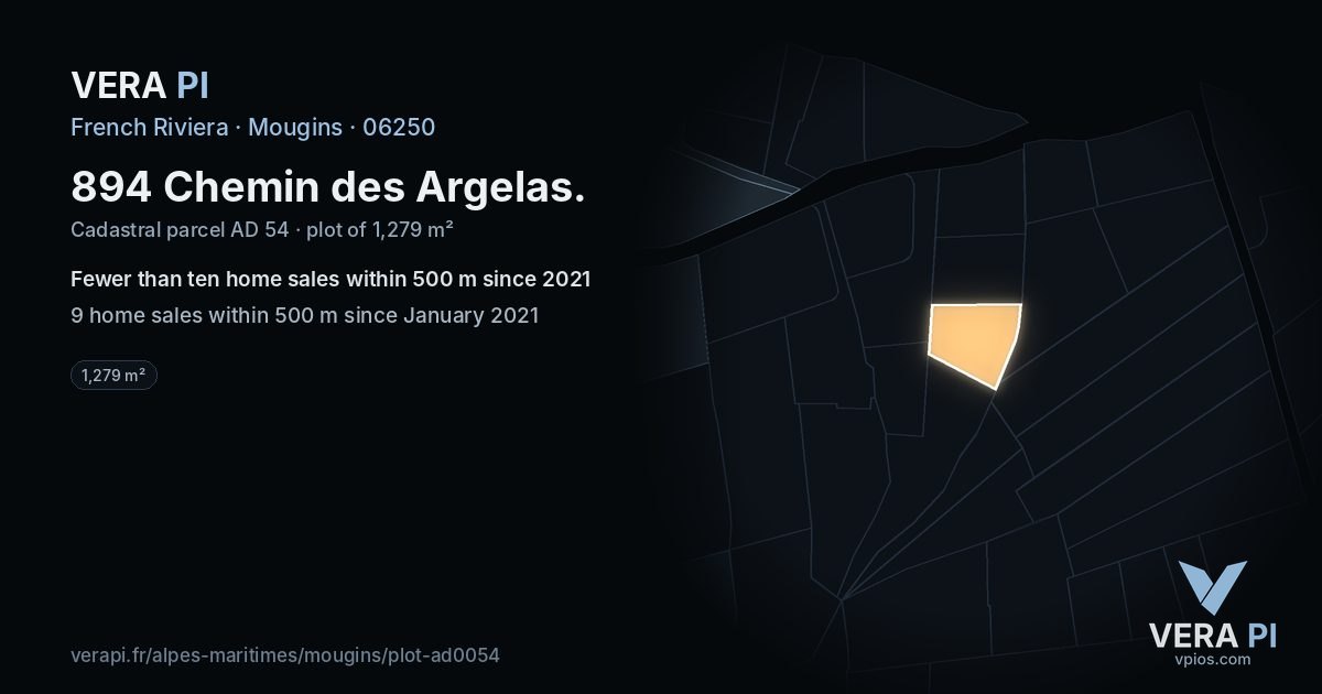 894 Chemin des Argelas, Mougins at night – the plot lit, the parcels around coloured by the prices near them