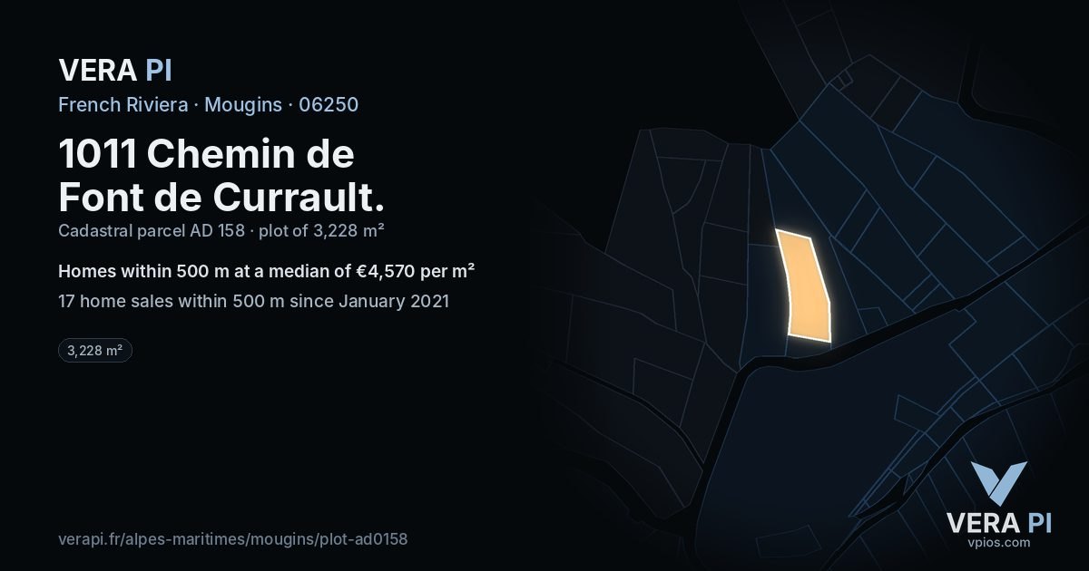 1011 Chemin de Font de Currault, Mougins at night – the plot lit, the parcels around coloured by the prices near them