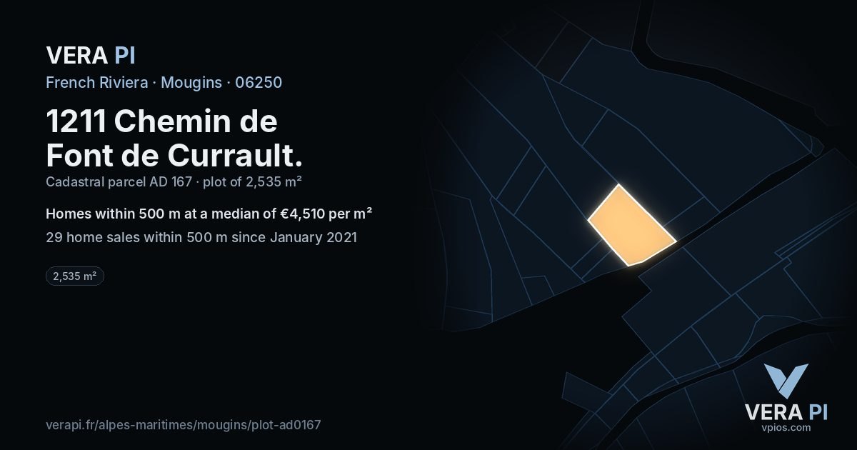 1211 Chemin de Font de Currault, Mougins at night – the plot lit, the parcels around coloured by the prices near them