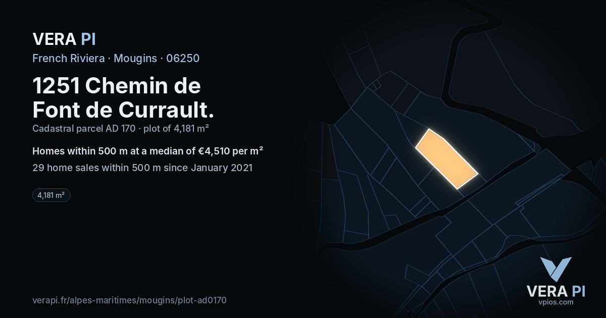 1251 Chemin de Font de Currault, Mougins at night – the plot lit, the parcels around coloured by the prices near them