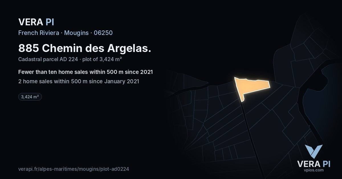 885 Chemin des Argelas, Mougins at night – the plot lit, the parcels around coloured by the prices near them