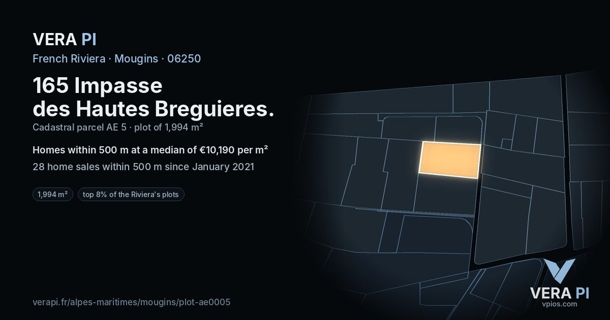 165 Impasse des Hautes Breguieres, Mougins at night – the plot lit, the parcels around coloured by the prices near them