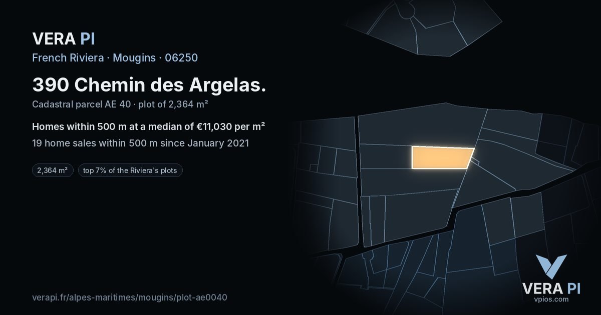 390 Chemin des Argelas, Mougins at night – the plot lit, the parcels around coloured by the prices near them