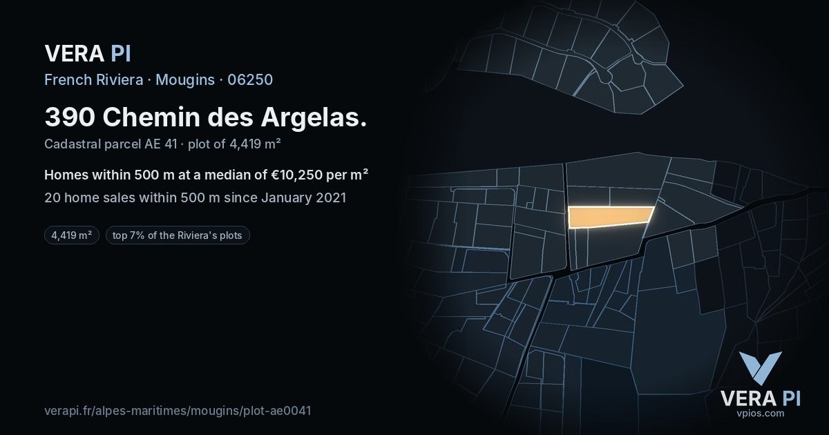 390 Chemin des Argelas, Mougins at night – the plot lit, the parcels around coloured by the prices near them