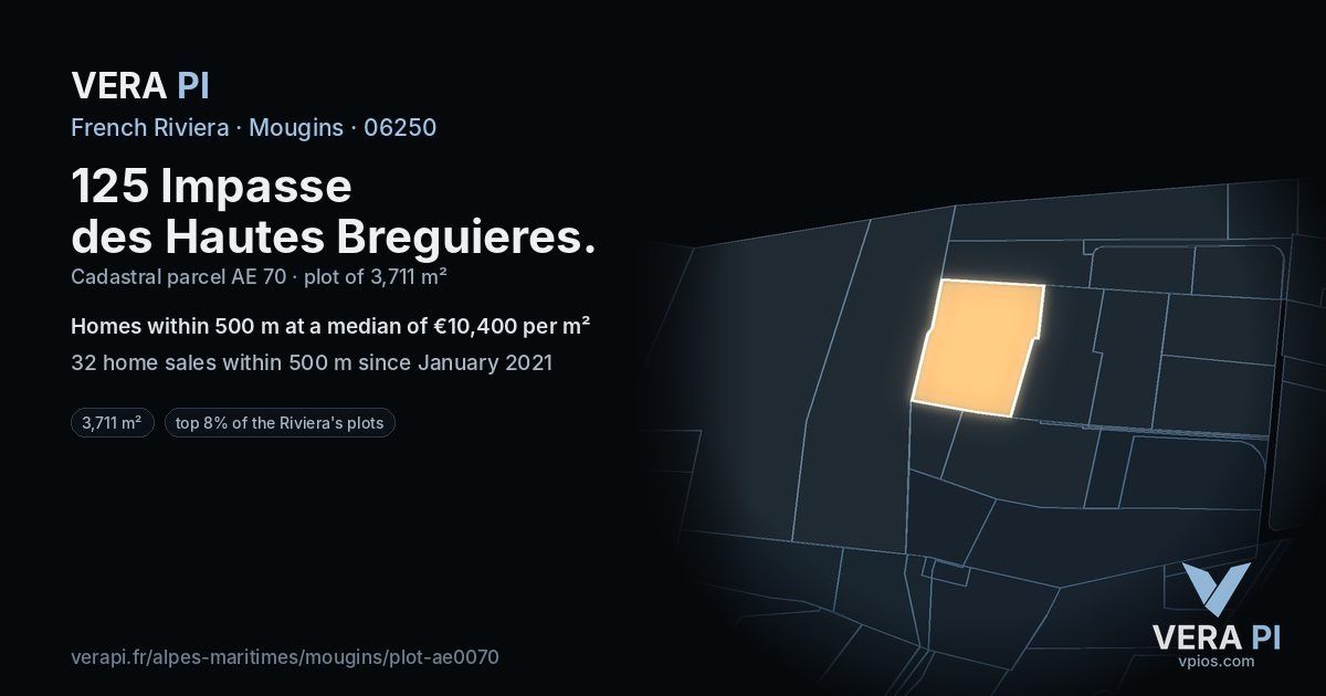 125 Impasse des Hautes Breguieres, Mougins at night – the plot lit, the parcels around coloured by the prices near them