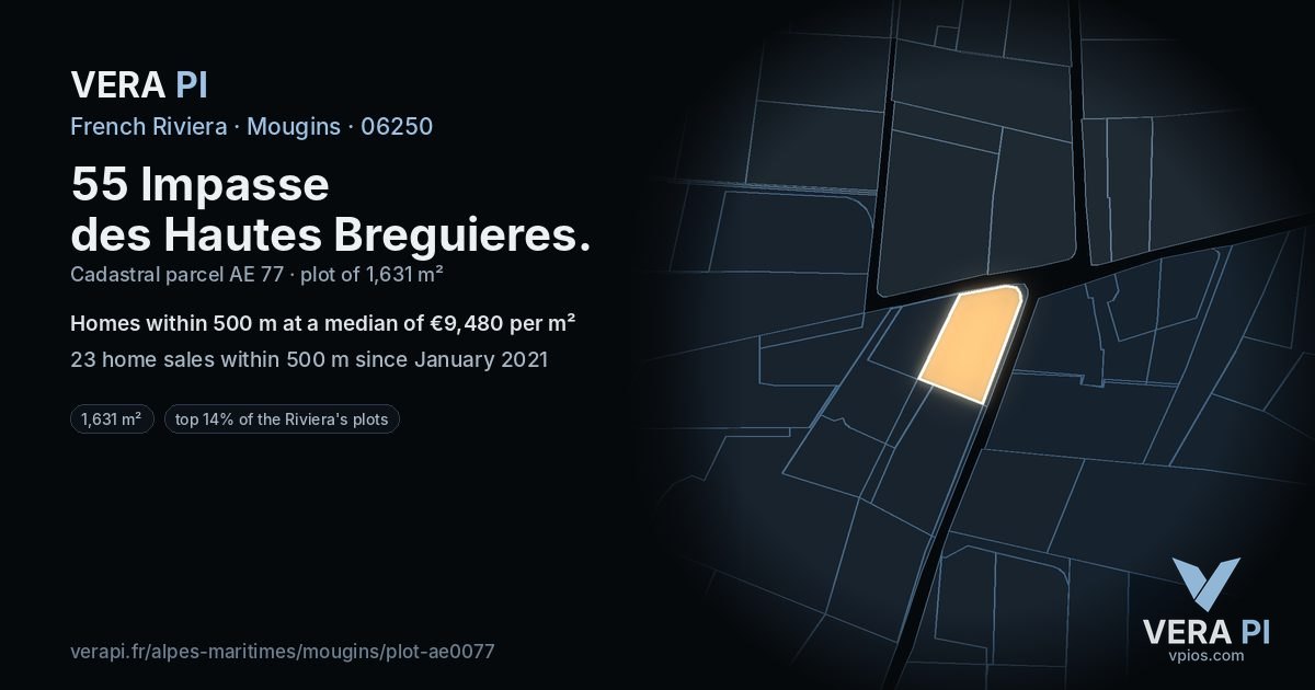 55 Impasse des Hautes Breguieres, Mougins at night – the plot lit, the parcels around coloured by the prices near them