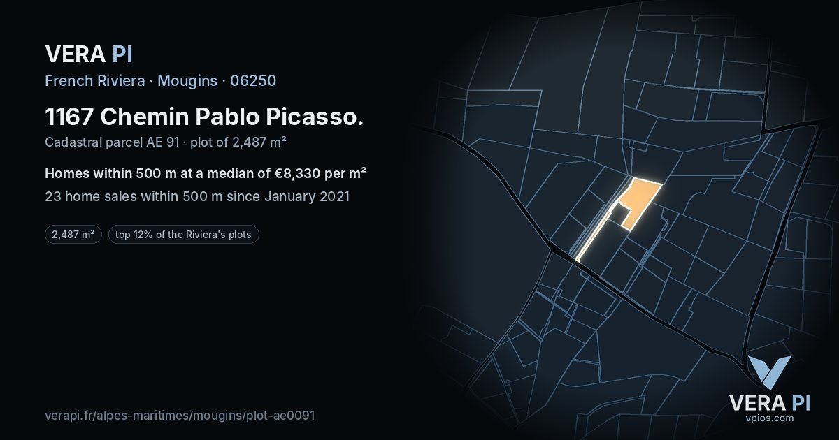 1167 Chemin Pablo Picasso, Mougins at night – the plot lit, the parcels around coloured by the prices near them