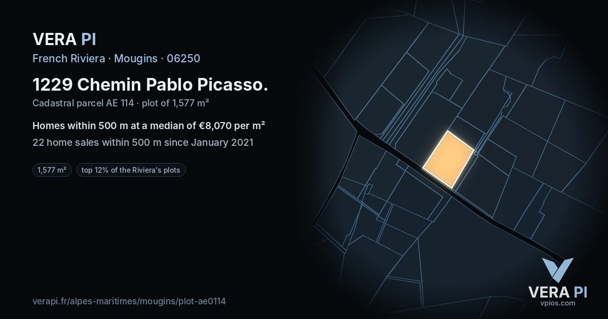 1229 Chemin Pablo Picasso, Mougins at night – the plot lit, the parcels around coloured by the prices near them