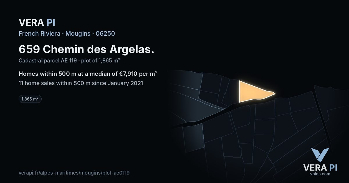 659 Chemin des Argelas, Mougins at night – the plot lit, the parcels around coloured by the prices near them