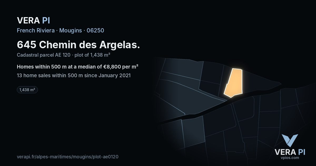645 Chemin des Argelas, Mougins at night – the plot lit, the parcels around coloured by the prices near them