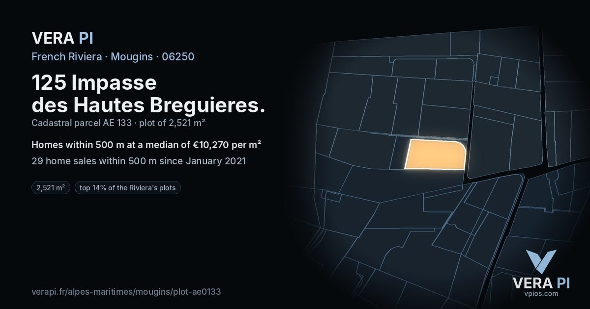125 Impasse des Hautes Breguieres, Mougins at night – the plot lit, the parcels around coloured by the prices near them