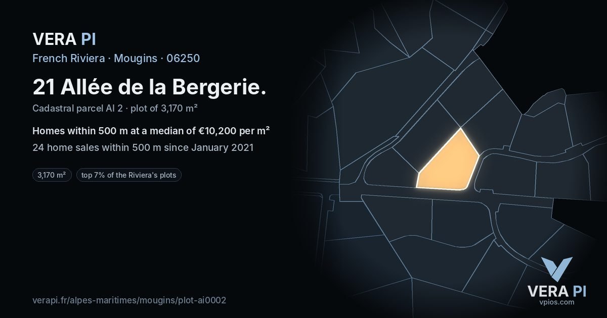 21 Allée de la Bergerie, Mougins at night – the plot lit, the parcels around coloured by the prices near them
