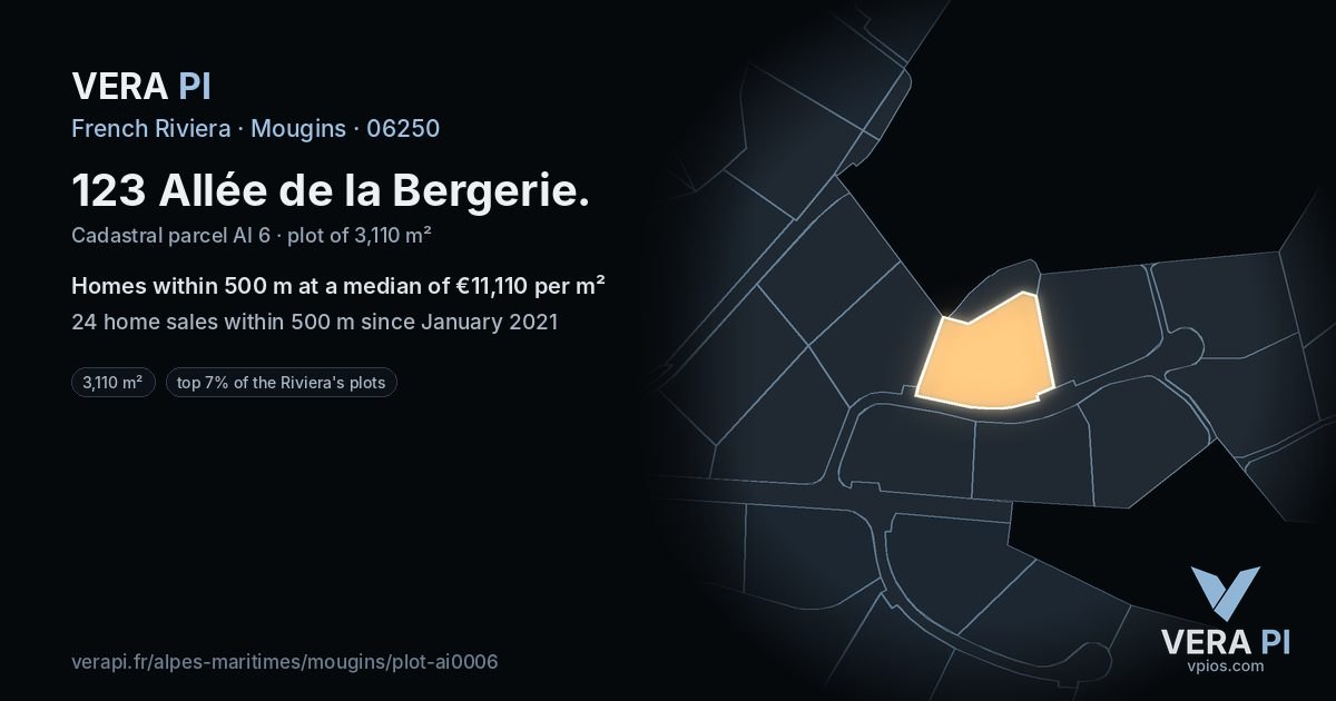 123 Allée de la Bergerie, Mougins at night – the plot lit, the parcels around coloured by the prices near them