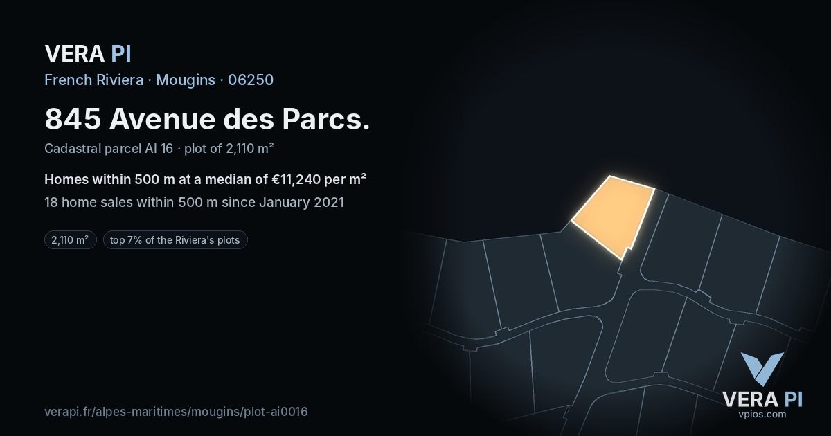 845 Avenue des Parcs, Mougins at night – the plot lit, the parcels around coloured by the prices near them