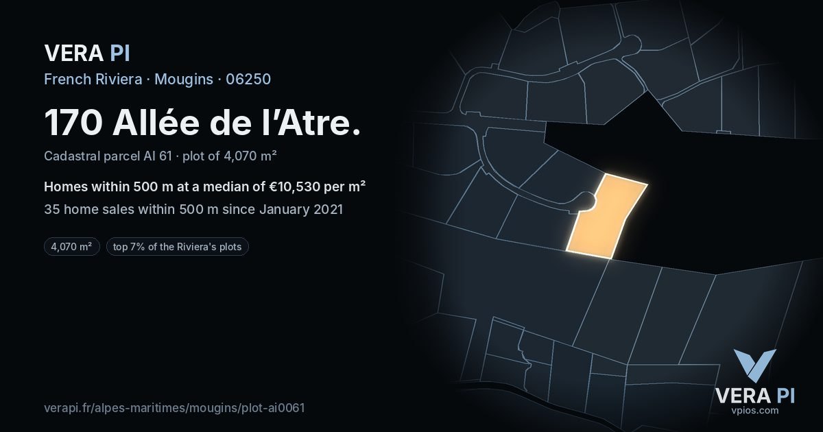 170 Allée de l’Atre, Mougins at night – the plot lit, the parcels around coloured by the prices near them