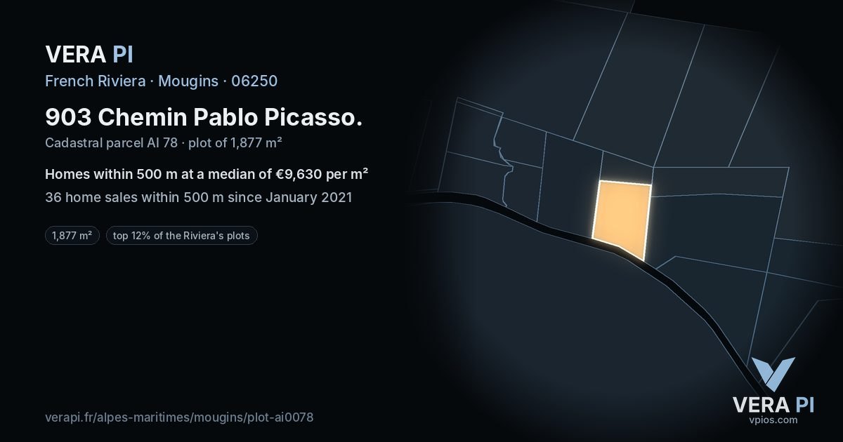 903 Chemin Pablo Picasso, Mougins at night – the plot lit, the parcels around coloured by the prices near them
