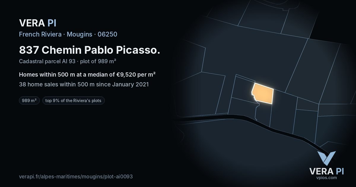 837 Chemin Pablo Picasso, Mougins at night – the plot lit, the parcels around coloured by the prices near them