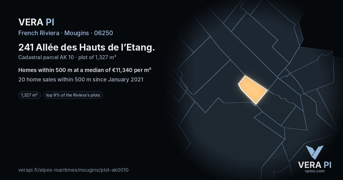 241 Allée des Hauts de l’Etang, Mougins at night – the plot lit, the parcels around coloured by the prices near them