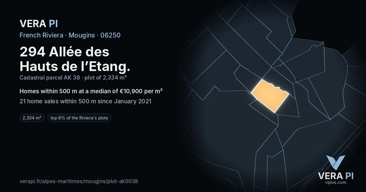 294 Allée des Hauts de l’Etang, Mougins at night – the plot lit, the parcels around coloured by the prices near them
