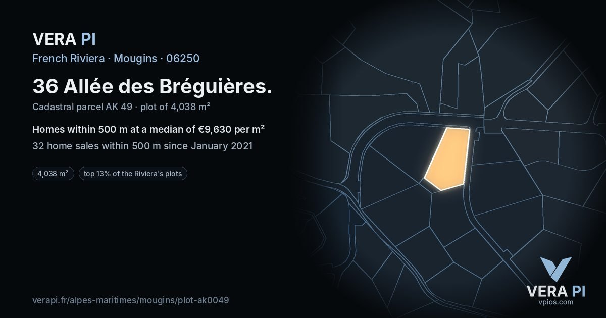 36 Allée des Bréguières, Mougins at night – the plot lit, the parcels around coloured by the prices near them