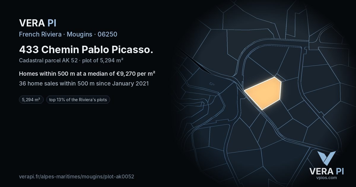 433 Chemin Pablo Picasso, Mougins at night – the plot lit, the parcels around coloured by the prices near them