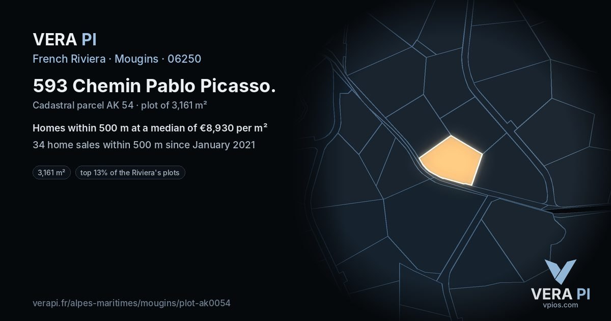 593 Chemin Pablo Picasso, Mougins at night – the plot lit, the parcels around coloured by the prices near them