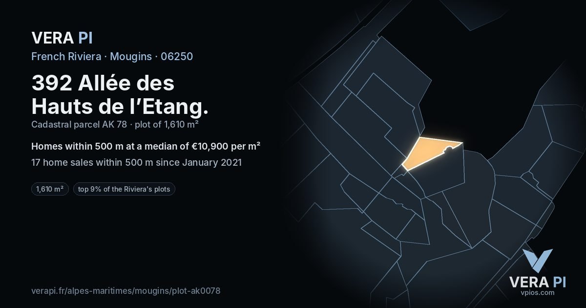 392 Allée des Hauts de l’Etang, Mougins at night – the plot lit, the parcels around coloured by the prices near them