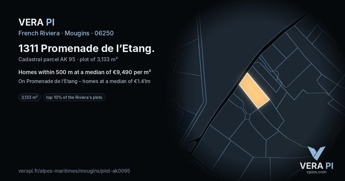 1311 Promenade de l’Etang, Mougins at night – the plot lit, the parcels around coloured by the prices near them