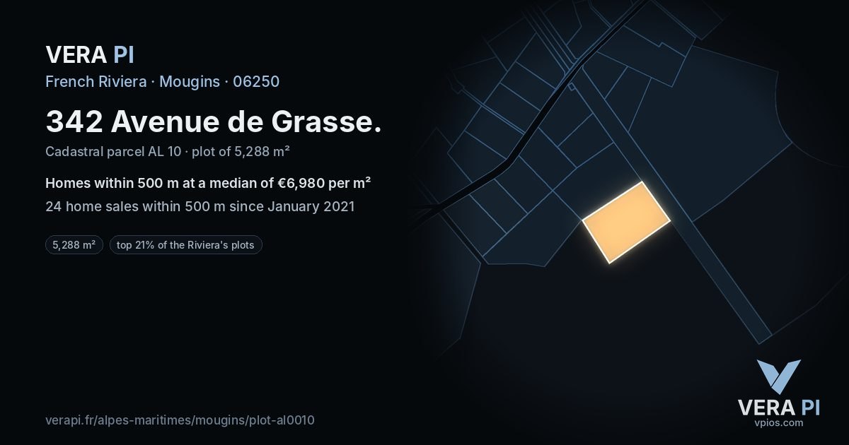 342 Avenue de Grasse, Mougins at night – the plot lit, the parcels around coloured by the prices near them