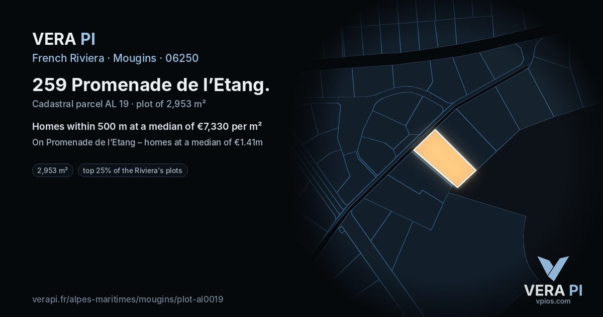 259 Promenade de l’Etang, Mougins at night – the plot lit, the parcels around coloured by the prices near them