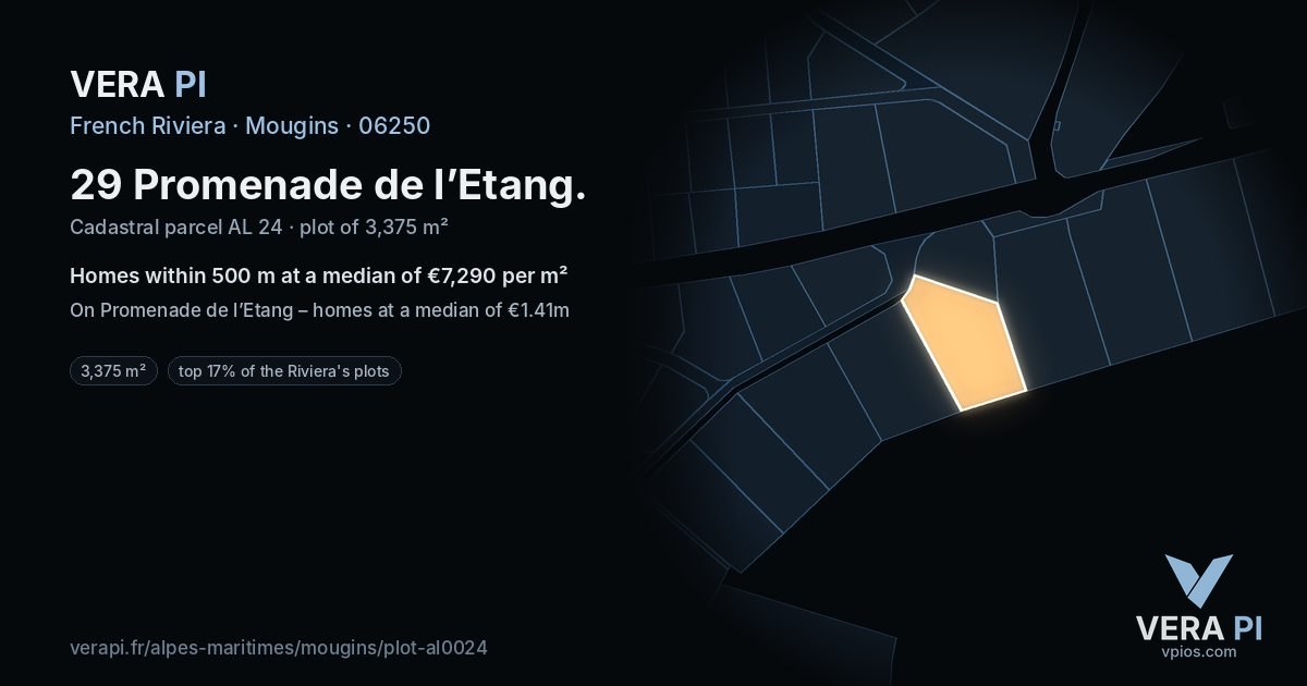 29 Promenade de l’Etang, Mougins at night – the plot lit, the parcels around coloured by the prices near them