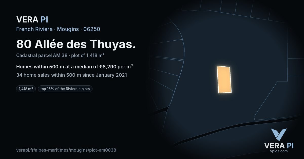 80 Allée des Thuyas, Mougins at night – the plot lit, the parcels around coloured by the prices near them