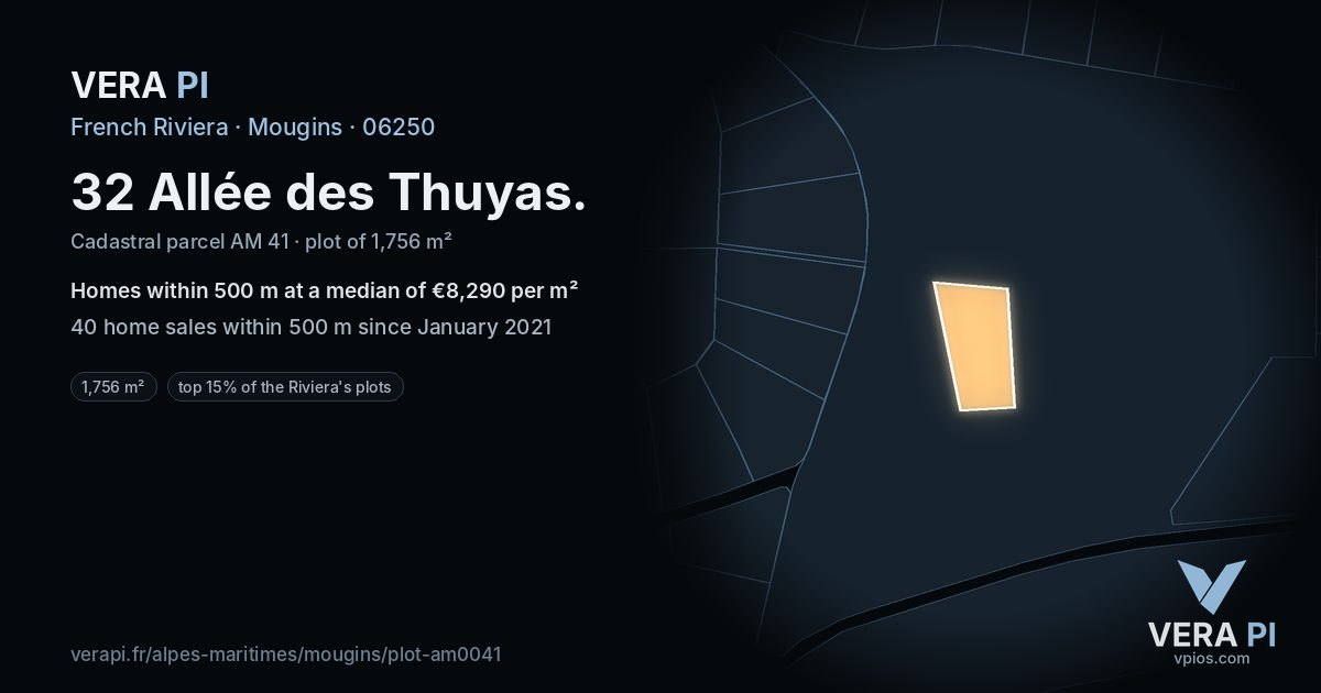 32 Allée des Thuyas, Mougins at night – the plot lit, the parcels around coloured by the prices near them